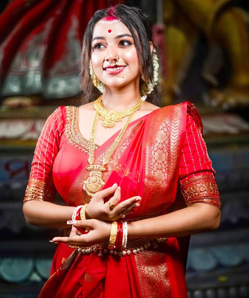 Jyotirmayee Nayak Photo - Looks Amazing In Red Saree