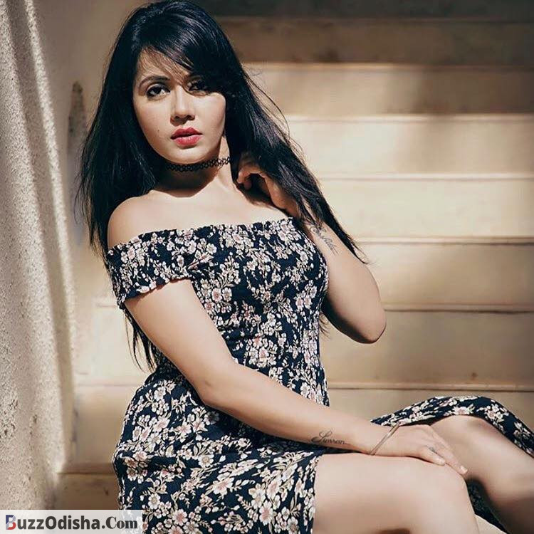 Soni Jha biography, wiki, web series list, age, height, husband, family, and net worth in this complete guide