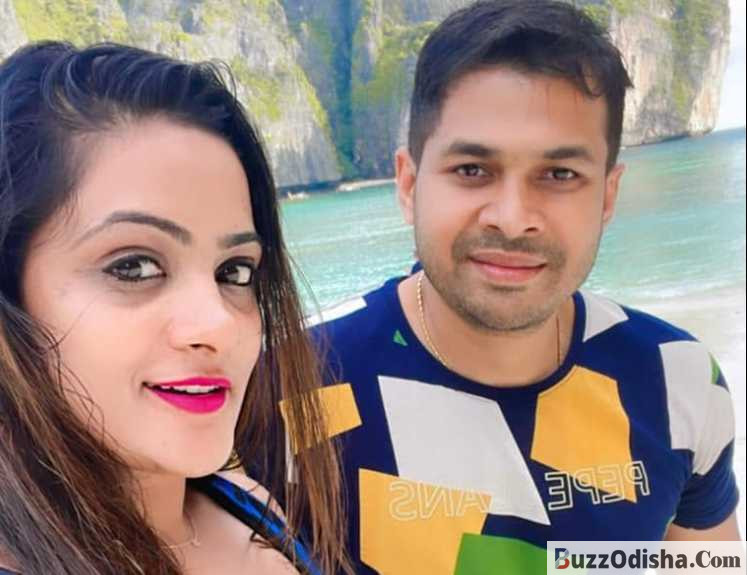 Eli Padhi with Husbnad